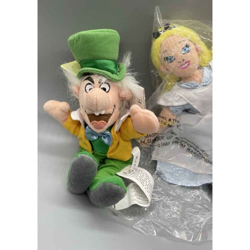 Alice in Wonderland Mad Hatter bean bag Lot plush doll Disney Store exclusive - Picture 2 of 10